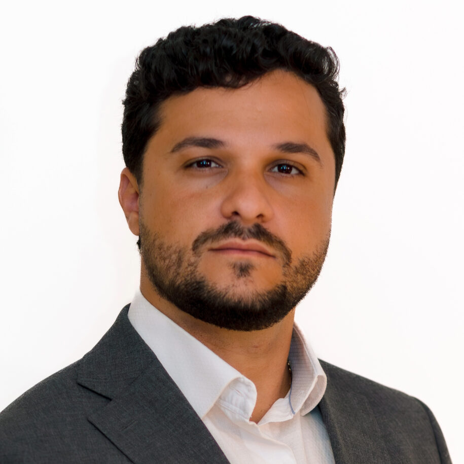 Expert's Headshot